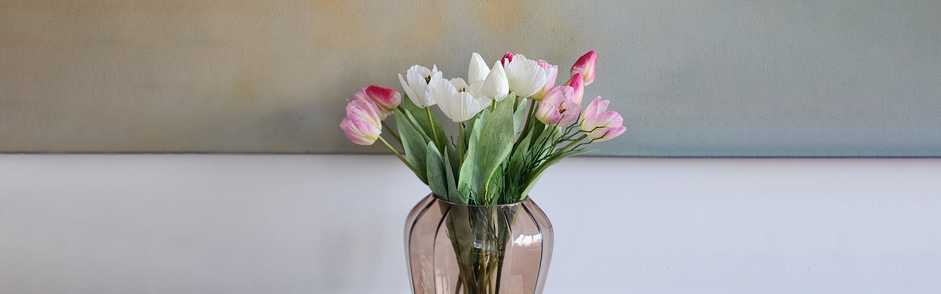 Bild mit Blumen in einer Vase